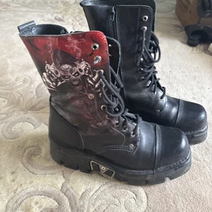 New Rock boots size 10 Superb Worn Twice - Picture 1 of 7