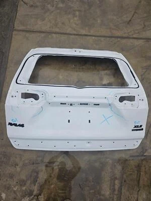 19 20 21 22 23 24 TOYOTA RAV-4 Center White Trunk Tailgate SHELL OEM HAS DENTS - Image 1 of 4