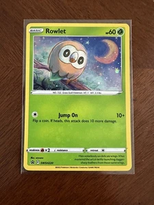 Rowlet SWSH220 - Pokemon TCG Black Star Promo (2022) - NM - Kosmos Holo Swirl - Bild 1 von 15