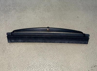 Limpador de farol Mercedes-Benz - 129-820-02-45 - Para 300SL, 600SL e mais - Imagem 1 de 4