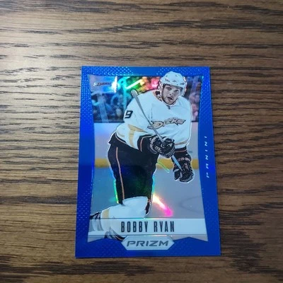 2012-13 Panini Rookie Anthology Prizm Bobby Ryan Blue Prizm Rainbow /25 - Image 1 of 2