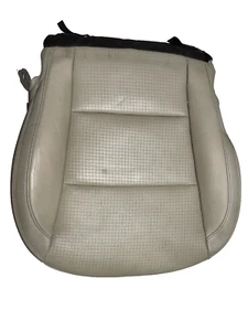 13-16 HYUNDAI SANTA FE Front Seat RIGHT LOWER COVER/CUSHION ONLY LEATHER GRAY - Picture 1 of 2