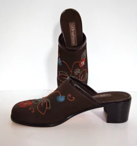 NEW Brighton Fiona Women's Clogs Mules Brown Suede Embroidered Floral Size 7.5 N - Picture 1 of 11