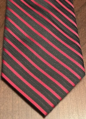 Apt. Gravata masculina de poliéster preta vermelha feita à mão 9 feita na China - Imagem 1 de 4