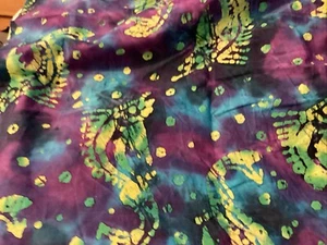 Batik Fabric Vintage Destash Green Sailfin Fish /Purple, Blue 2 Yds, 30 In.47 Wi - Picture 1 of 4