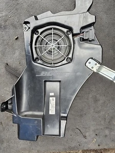 AUDI A3 8P BOSE SUBWOOFER 8P4035382A - Picture 1 of 2