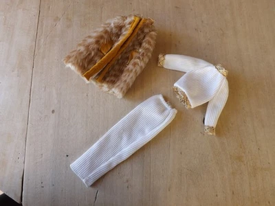 BARBIE MATTEL - DESIGNER ORIGINALS Sleek'n Chic  # 2667 vêtements 1979 Superstar - Photo 1/3