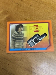 2019 Topps Stranger Things 2 #CM-MW Mike Wheeler Walkie Medallion ORANGE 10/99 - Picture 1 of 3