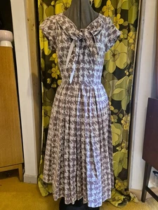 Vintage 1950s dogtooth Print Designer Dress by Horrockses S - Picture 1 of 8