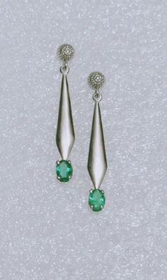 Orecchini pendenti a forma di cono smeraldo naturale in argento sterling 925 ... - Immagine 1 di 4