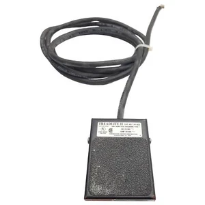Linemaster T-91-SC3 Treadlite II Momentary Foot Pedal Switch, 1/2HP, 125VAC 10A - Picture 1 of 6