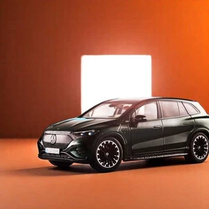 Mercedes-Benz EQS SUV, AMG Line – 1:18 Diecast Car – NZG Modelle - Bild 1 von 10