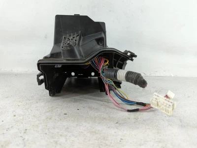 Módulo de relé caixa de fusíveis Nissan Versa 2013-2019 FWTZF - Imagem 1 de 4