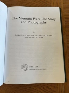 Vintage 1997 The Vietnam War: The Story And Photographs America Hardcover Book - Picture 1 of 7
