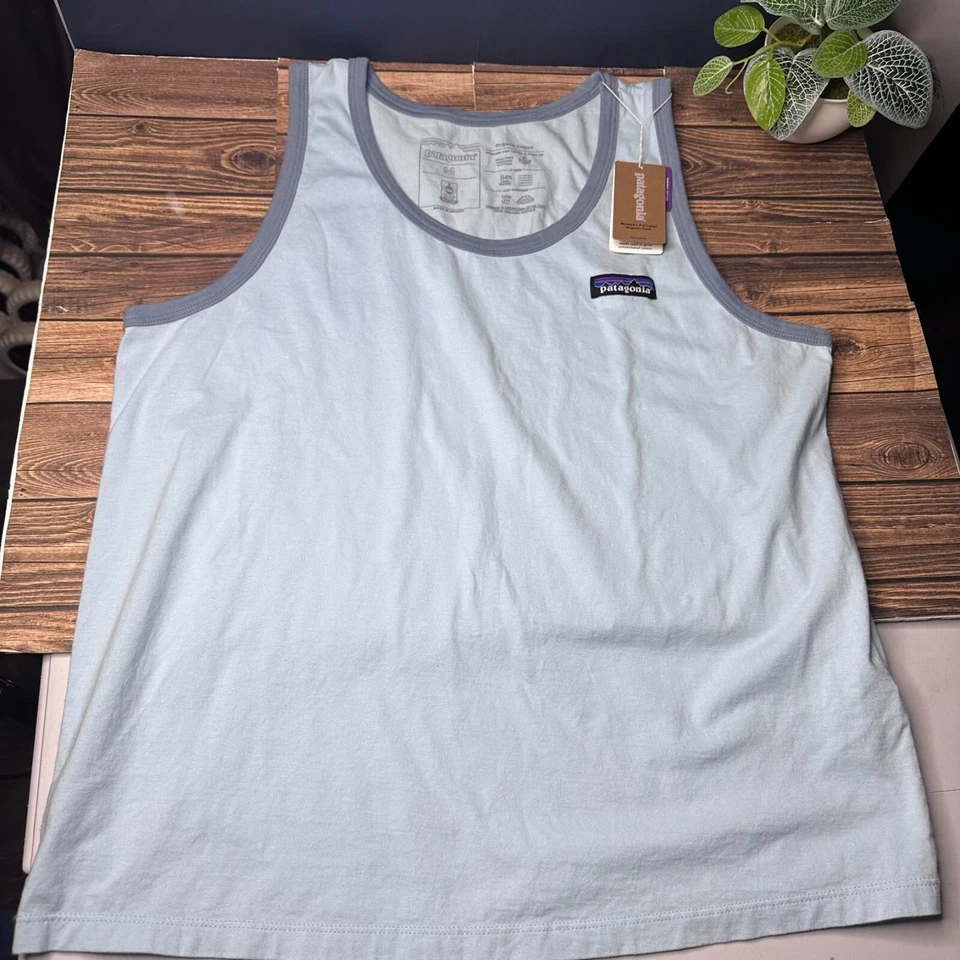 Patagonia Women's P-6 Label Organic Tank Size Small (Fin Blue) Style #37578