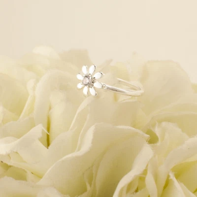 Anillo Flor Margarita, Diseño Floral con Banda Ajustable, Oro, Oro Rosa o Plata Foto 1 de 4