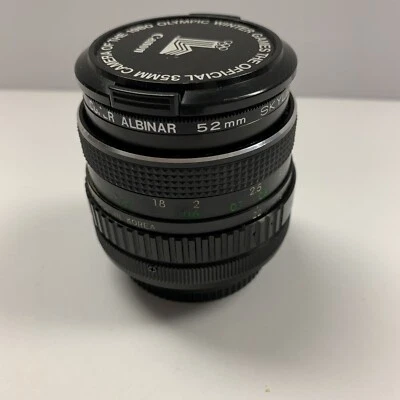 Super Albinar 52mm Camera Lens Cannon Mount 135mm f/2.8 & Skylight Filter Manual - Image 1 of 4