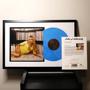 Sabrina Carpenter Signed Framed Short n Sweet Vinyl LP Autograph PSA/DNA LOA - Picture 1 of 3