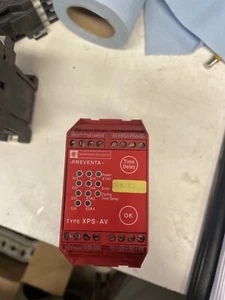 Telemecanique XPS-AV Preventa Safety Relay (Time Delay) - Picture 1 of 3