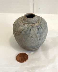 Kleine handgefertigte Keramik Kunstkeramik Knospenvase ISTZUSTAND - Bild 1 von 13