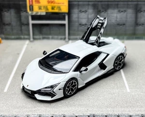 CZ LCD 1:64 weiß Revuelto Racing Sports Modell Diecast Sammelauto - Bild 1 von 6