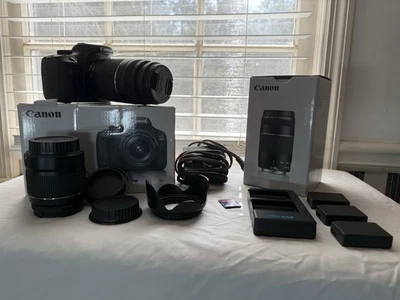 Cámara réflex digital Canon EOS 4000D negra - con lente zoom 70-300, 3 baterías, tarjeta SD Foto 1 de 4