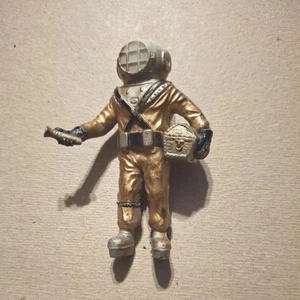 Vintage Sternco 1960’s Deep Sea Scuba Diver Fish tank Aquarium Decor Plastic - Picture 1 of 2