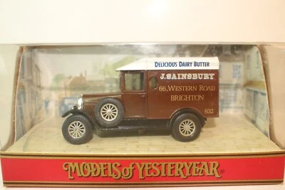 Matchbox Models Of Yesteryear Y19, 1929 Morris Cowley Van, J. Sainsbury Dairy - Image 1 of 4