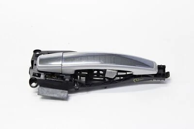 Chevrolet Trax 2017-2022 manija de puerta exterior trasera izquierda hoja de interruptor plateada OEM Foto 1 de 4