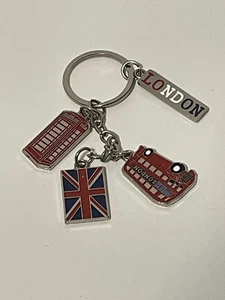 Rote London Bus Flagge Telefonbox rot weiß blau London Metall Anhänger Schlüsselanhänger - Bild 1 von 4