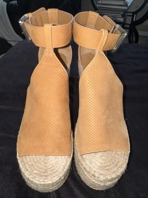 Tacones de cuña Peep Toe para mujer talla 7,5 de Marc Fisher estilo Mlannie Foto 1 de 4