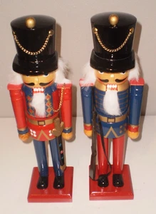 Paar Traditions 14" Nussknacker Holz Soldaten KEINE MÄNGEL - Bild 1 von 5