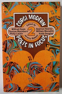 CORGI MODERN POETS IN FOCUS 2 / PHILIP LARKIN / SEAMUS HEANEY / 1st EDTN 1971 - Imagen 1 de 2