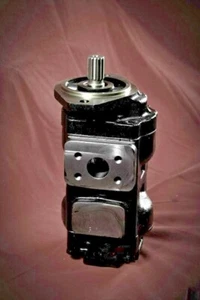 JCB HYDRAULIC MAIN TWIN PUMP 33/23 CC/REV (PART NO. 332/F9028) - Picture 1 of 6