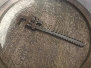 Vintage Pexto 18 Pipe Wrench USA - Picture 1 of 7