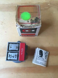 NOS Cutler-Hammer E30AF Operatore a pulsante compatto con pulsante rosso OFF - Foto 1 di 3