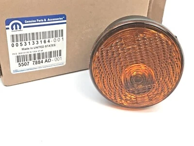 Jeep Wrangler 2010-2013 lámpara de señal de giro de estacionamiento de pasajeros diestro nuevo OEM 55077884AD Foto 1 de 4