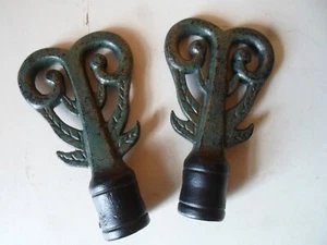 Renaissance Pair of Cast Metal Ends For 19mm Metal Curtain Poles Dark Green - Picture 1 of 7