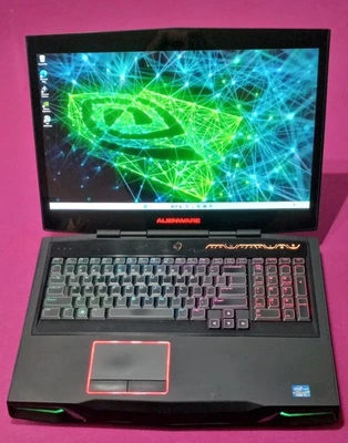 Portátil Dell Alienware M17X R4 I7-3720qm 2.6-4.1Ghz 24GB 1TB SSD NVIDIA "P5000" Foto 1 de 4