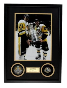 Foto de caja de sombra Sidney Crosby/E Malkin con discos Stanley Cup 2017 enmarcados 5889 - Imagen 1 de 3