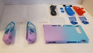 Nintendo Switch Tragetasche Grip Covers Displayschutzfolien Kartenhülle & mehr - Bild 1 von 9
