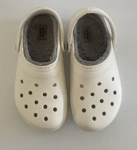 Crocs Classic Lined Fuzzy Fur Winter Clogs Comfort Shoes White Size M6 /W8 - Picture 1 of 9