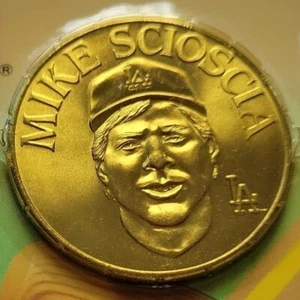 MIKE SCIOSCIA Sport Stars Collector 1990 with Bonus Coin (SEALED) MLB LA Dodgers - Picture 1 of 7