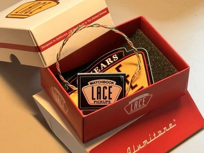 Caja de cigarros de aluminio de encaje, caja de cerillas Foto 1 de 4