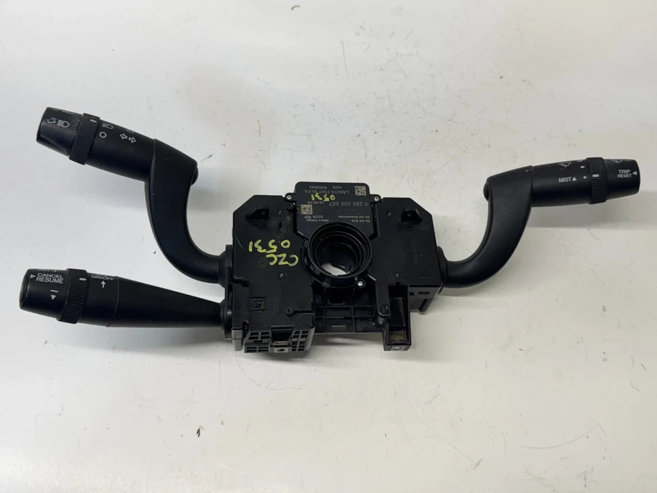 2015-2022 RAM PROMASTER 1500 INTERRUPTOR LIMPADOR DE SETA COM SENSOR FABRICANTE DE EQUIPAMENTO ORIGINAL P6TB16JXWAB - Imagem 1 de 4