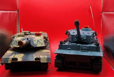 2 Remote Control Tanks - Image 1 of 4