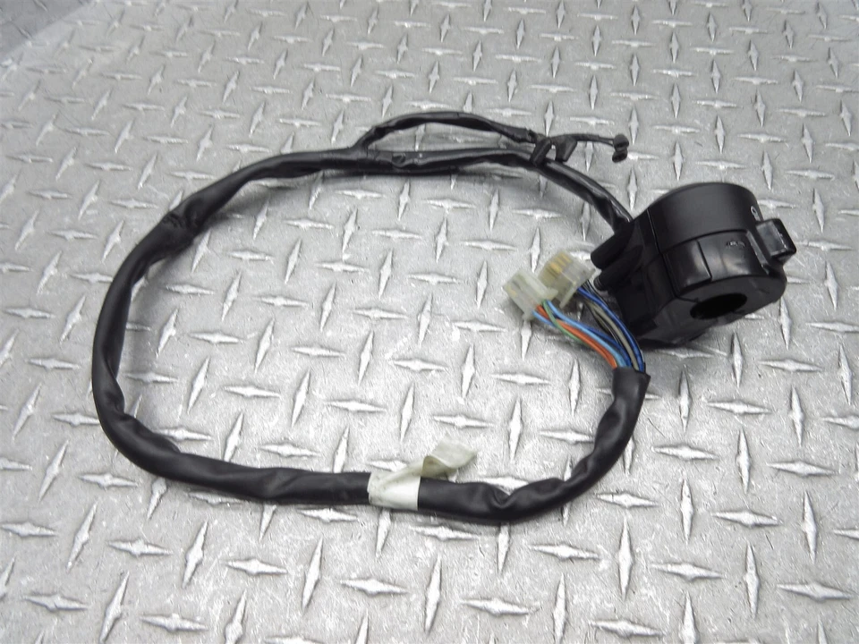 2004 02-04 Honda FSC600 600 Silver Wing OEM Left Handlebar Switch Control Assy - Image 1 of 4