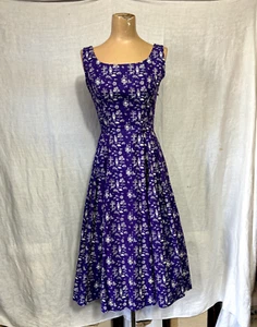 Vintage Women's 1970s Lanz Originals Fitted Purple Cotton Jumper Dress - Picture 1 of 9