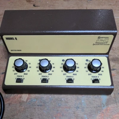 Controlador e transformador Gaugemaster GMC modelo Q quatro pistas garantia vitalícia  - Imagem 1 de 4