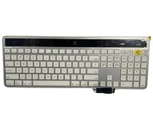 🔥RARE Logitech K750 Solar Ultra-slim and Solar Powered keyboard Bluetooth 🔥 - Picture 1 of 5
